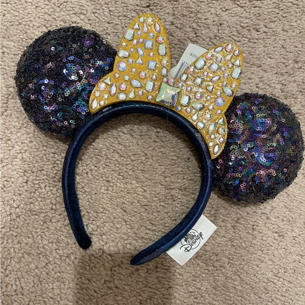 Minnie Mouse ears headband